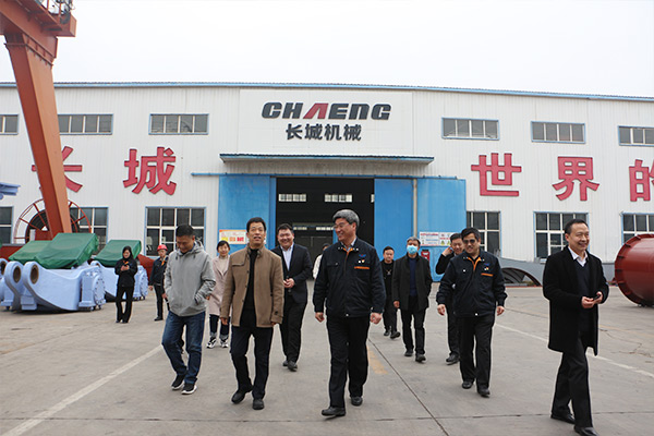 河南省商務(wù)廳領(lǐng)導(dǎo)蒞臨新鄉(xiāng)長(zhǎng)城機(jī)械實(shí)地核查電子商務(wù)發(fā)展情況 河南省商務(wù)廳領(lǐng)導(dǎo)蒞臨新鄉(xiāng)長(zhǎng)城機(jī)械實(shí)地核查電子商務(wù)發(fā)展情況