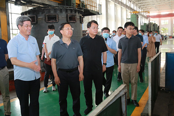 省農(nóng)業(yè)農(nóng)村廳副廳長(zhǎng)劉保倉(cāng)到長(zhǎng)城機(jī)械調(diào)研 省農(nóng)業(yè)農(nóng)村廳副廳長(zhǎng)劉保倉(cāng)到長(zhǎng)城機(jī)械調(diào)研